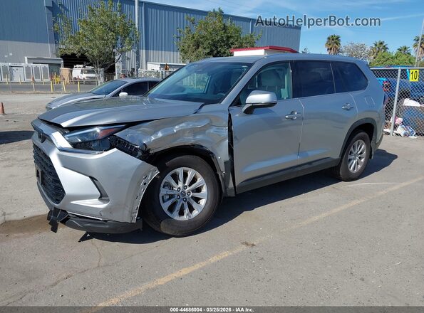 5TDACAB51SS035494 2025 TOYOTA LE Silver Առջևի ձախ երեք քառորդ տեսարան