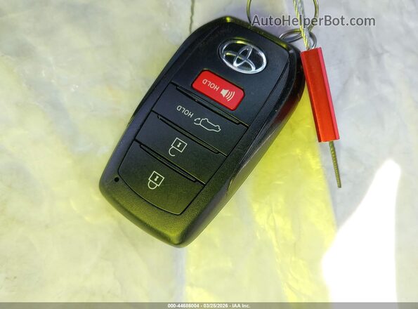 5TDACAB51SS035494 2025 TOYOTA LE Silver Առջևի վահանակի տեսք