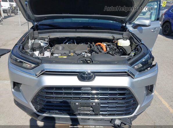 5TDACAB51SS035494 2025 TOYOTA LE Silver Հետևի տեսք