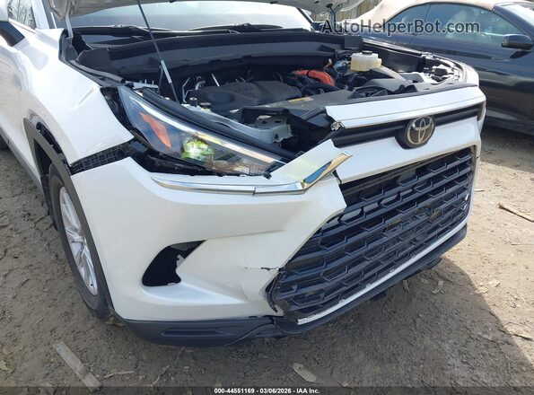 5TDACAB59RS027279 2024 TOYOTA LE White 