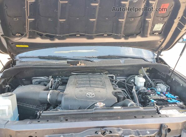 5TDBY5G19JS158378 2018 TOYOTA SEQUOIA Gray ძრავის განყოფილების ხედი