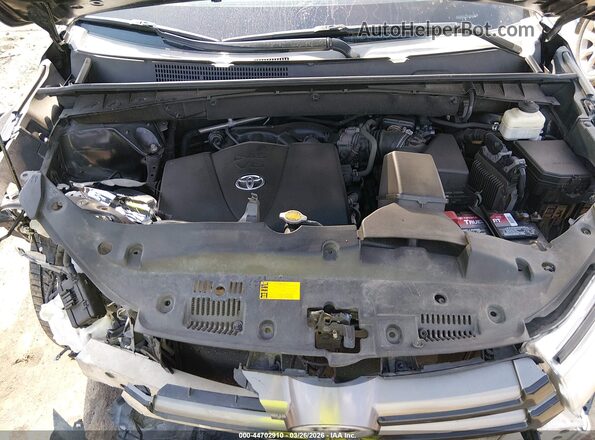 5TDBZRFH7HS412845 2017 TOYOTA LE Black Widok z tyłu