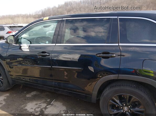 5TDBZRFH7HS412845 2017 TOYOTA LE Black 
