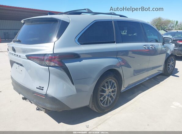 5TDCSKFC4PS091480 2023 TOYOTA SIENNA Silver Задня права чверть