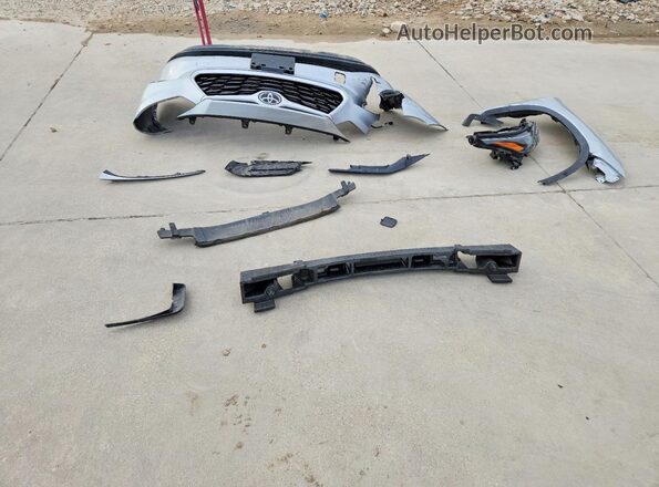 5TDCZRAH8MS534975 2021 TOYOTA HIGHLANDER Silver Widok komory silnika