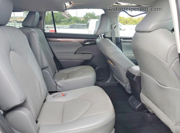 5TDDZRBH3MS083098 2021 TOYOTA LIMITED White Հետևի նստատեղերի տեսք