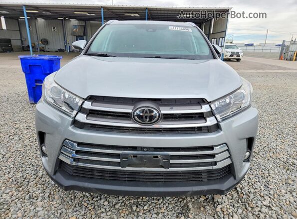 5TDDZRFH1JS894243 2018 TOYOTA LIMITED Silver Դիմացի տեսք