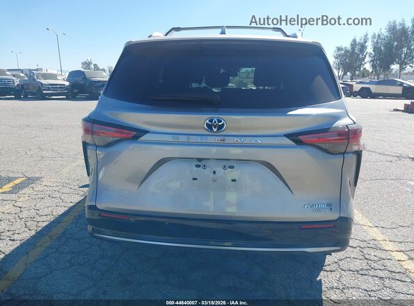 5TDERKEC4RS198165 2024 TOYOTA SIENNA Silver 