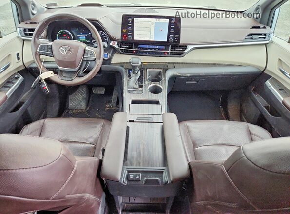 5TDERKEC5MS053774 2021 TOYOTA SIENNA Silver Вид панелі приладів