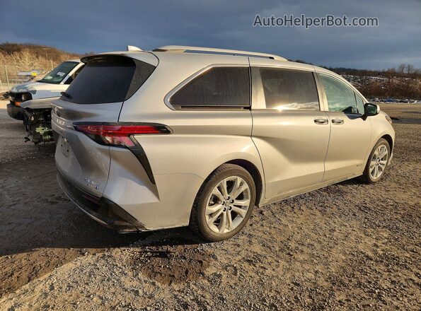 5TDERKEC5MS053774 2021 TOYOTA SIENNA Silver Задня права чверть