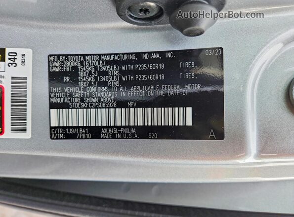 5TDESKFC2PS085928 2023 TOYOTA SIENNA Silver VIN sticker view