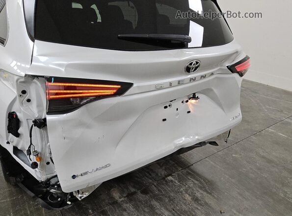 5TDESKFC6TS236604 2026 TOYOTA SIENNA Белый 