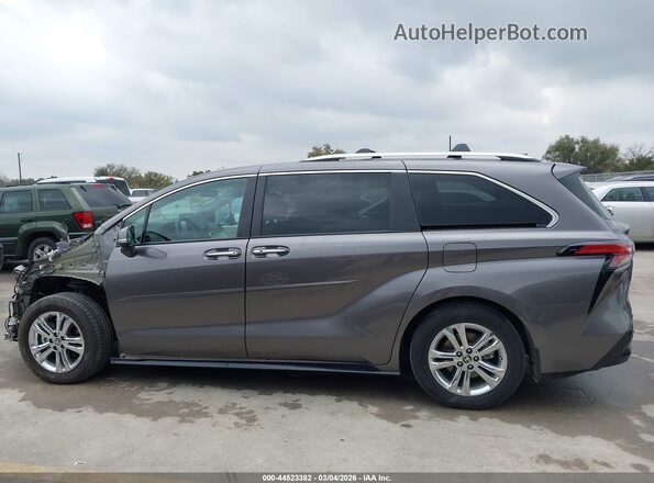 5TDESKFC8RS137548 2024 TOYOTA SIENNA Gray 