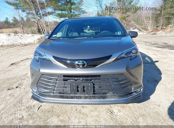 5TDESKFC8TS234305 2026 TOYOTA SIENNA Gray Սալոնի հետևի տեսք