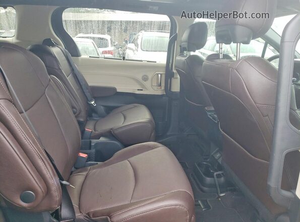 5TDESKFC9PS090866 2023 TOYOTA LIMITED Серебряный Вид задней части салона