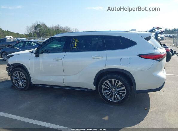 5TDFZRAH3MS072354 2021 TOYOTA HIGHLANDER Белый 