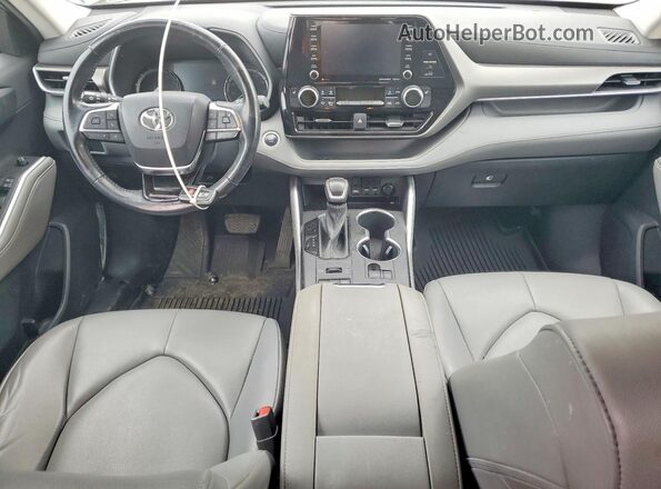 5TDGZRBH2MS081968 2021 TOYOTA LE Серый 