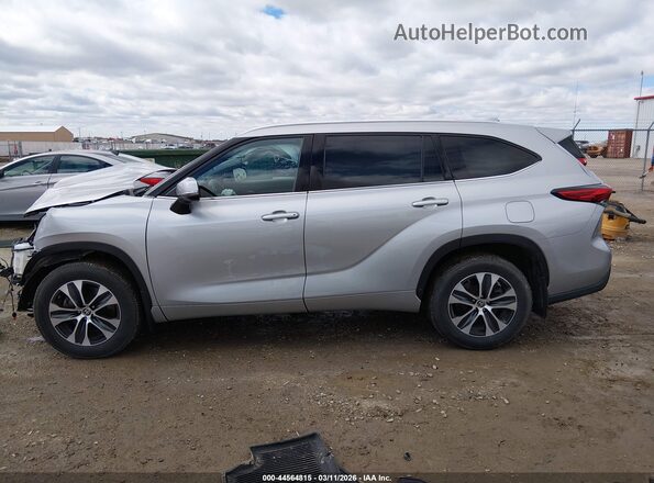 5TDGZRBH2MS551769 2021 TOYOTA LE Silver 