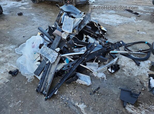 5TDGZRBH4NS204591 2022 TOYOTA LE Black Vista del compartimento del motor