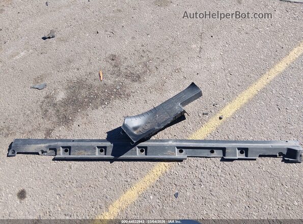5TDGZRBHXLS522745 2020 TOYOTA LE Silver ხელსაწყოთა პანელის ხედი