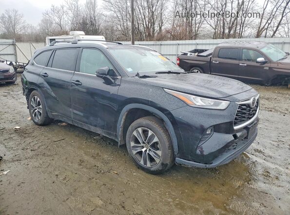 5TDHZRBH8LS503177 2020 TOYOTA LE Black 