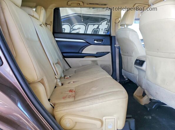 5TDJGRFH5JS045273 2018 TOYOTA LE Желто-коричневый 