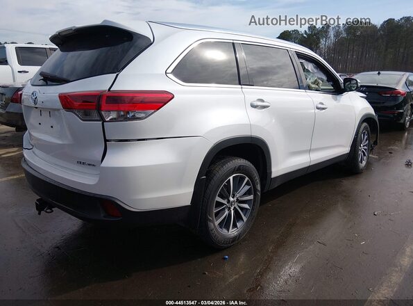 5TDJZRFH0KS596044 2019 TOYOTA LE White Trasero derecho