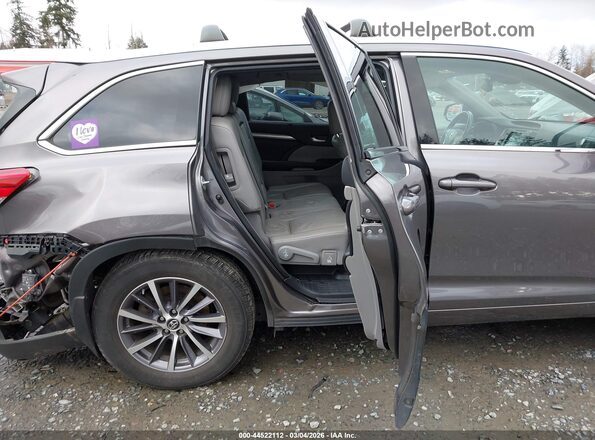 5TDJZRFH1JS534568 2018 TOYOTA LE Gray Vista de la etiqueta del VIN