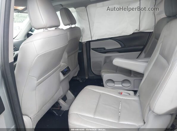 5TDJZRFH2JS892553 2018 TOYOTA LE Серебряный Вид наклейки с VIN-кодом