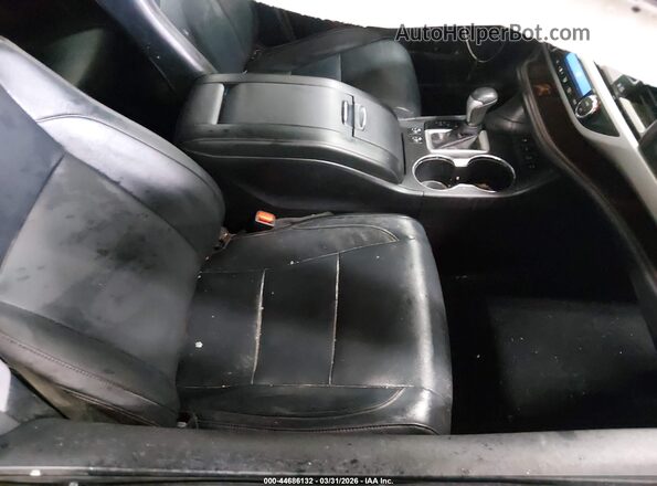 5TDJZRFH3JS541635 2018 TOYOTA LE Black წინა სალონის ხედი