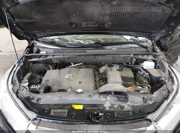 5TDJZRFH3JS541635 2018 TOYOTA LE Black უკანა ხედი