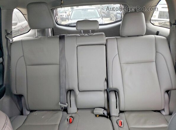5TDJZRFH5KS935574 2019 TOYOTA HIGHLANDER Серебряный Вид задних сидений