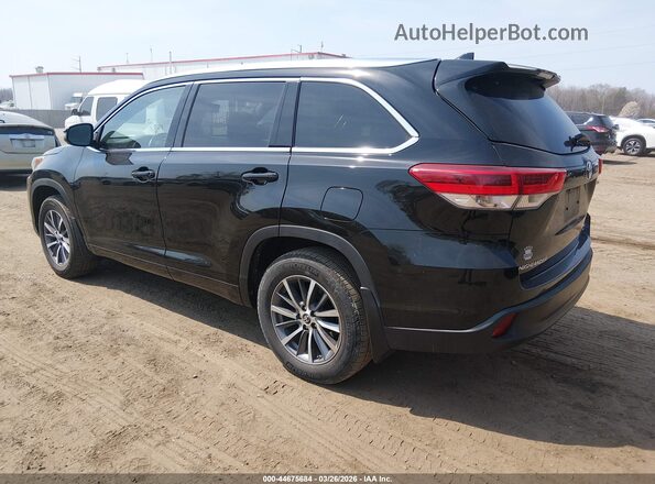 5TDJZRFHXJS561087 2018 TOYOTA LE Black უკანა მარცხენა
