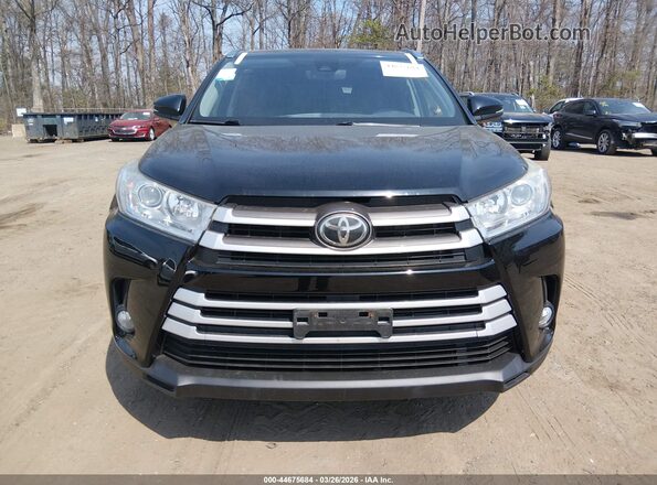 5TDJZRFHXJS561087 2018 TOYOTA LE Black ხელსაწყოთა პანელის ხედი