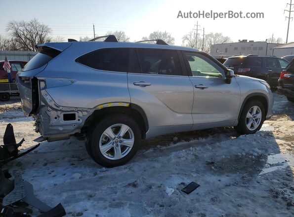 5TDKDRAH2PS500433 2023 TOYOTA HIGHLANDER Silver Задня права чверть