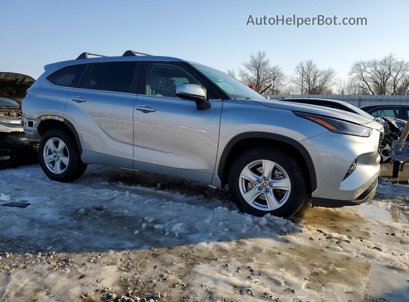 5TDKDRAH2PS500433 2023 TOYOTA HIGHLANDER Silver Передня права чверть