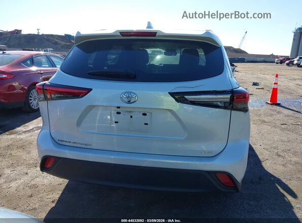 5TDKDRAH2PS519418 2023 TOYOTA LE White 