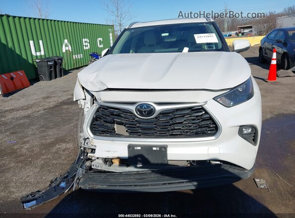 5TDKDRAH2PS519418 2023 TOYOTA LE White 