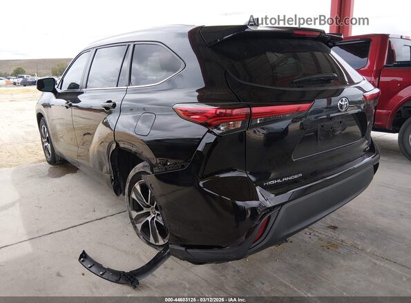 5TDKDRAHXPS044181 2023 TOYOTA LE Black Front view