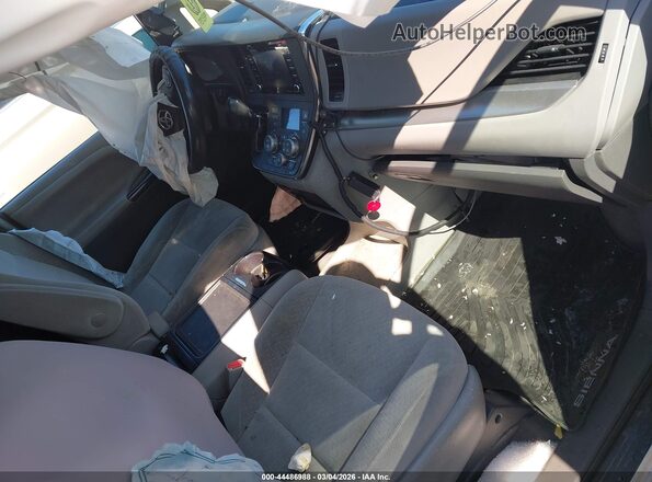 5TDKZ3DC3JS936004 2018 TOYOTA LE White Widok wnętrza z przodu