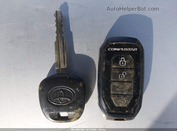 5TDKZ3DC5JS939597 2018 TOYOTA LE Red წინა პანელის ხედი