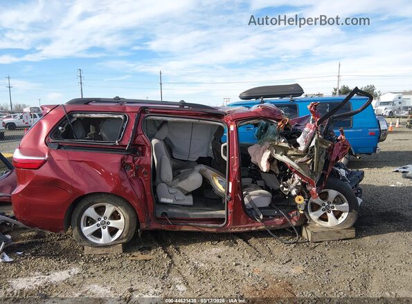 5TDKZ3DC5JS939597 2018 TOYOTA LE Red სალონის 360-გრადუსიანი ხედი