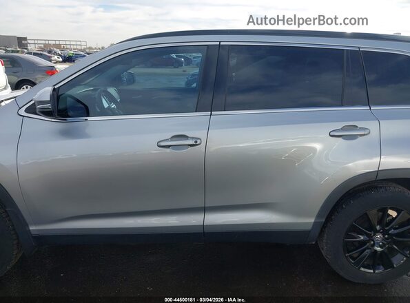5TDKZRFH7KS333974 2019 TOYOTA HIGHLANDER Серебряный 