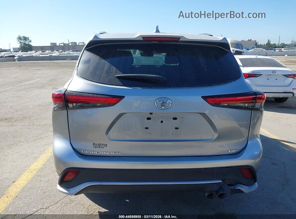 5TDLZRAH2MS066046 2021 TOYOTA HIGHLANDER Серебряный 