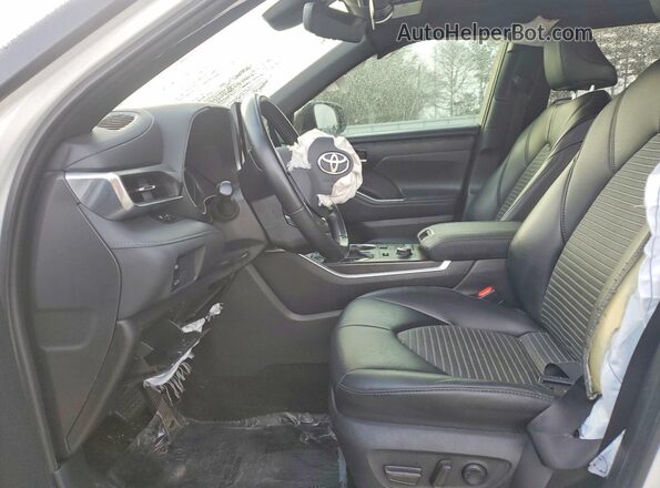 5TDLZRBH1MS080745 2021 TOYOTA HIGHLANDER White Սալոնի դիմացի տեսք