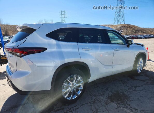 5TDXBRCH3TS705181 2026 TOYOTA LIMITED White Задня права чверть