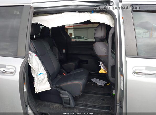 5TDXRKEC5MS005619 2021 TOYOTA SIENNA Silver VIN sticker view