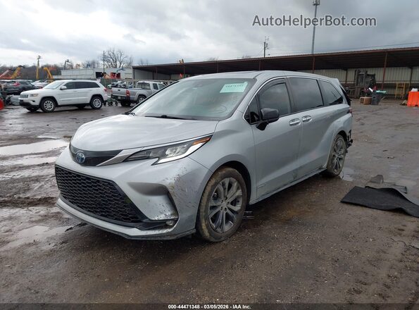 5TDXRKEC5MS005619 2021 TOYOTA SIENNA Silver Front left
