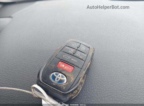 5TDXRKEC5MS005619 2021 TOYOTA SIENNA Silver Dashboard view