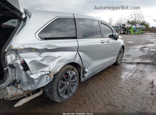 5TDXRKEC5MS005619 2021 TOYOTA SIENNA Silver Front view